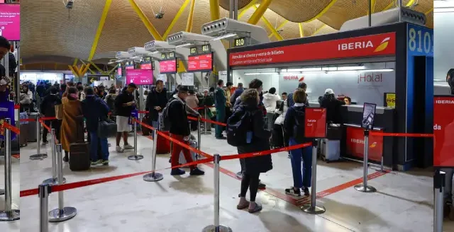 ¿Cómo comunicarse con Ultra Air Colombia?