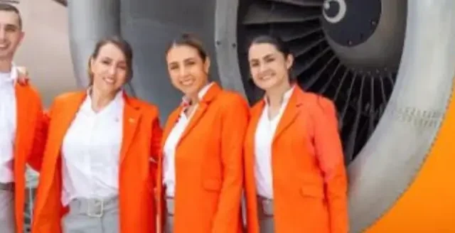 ¿Cómo me comunico con Ultra Air Colombia?